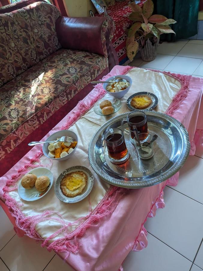 Agusfamily Homestay ลาบวนบาโจ ภายนอก รูปภาพ
